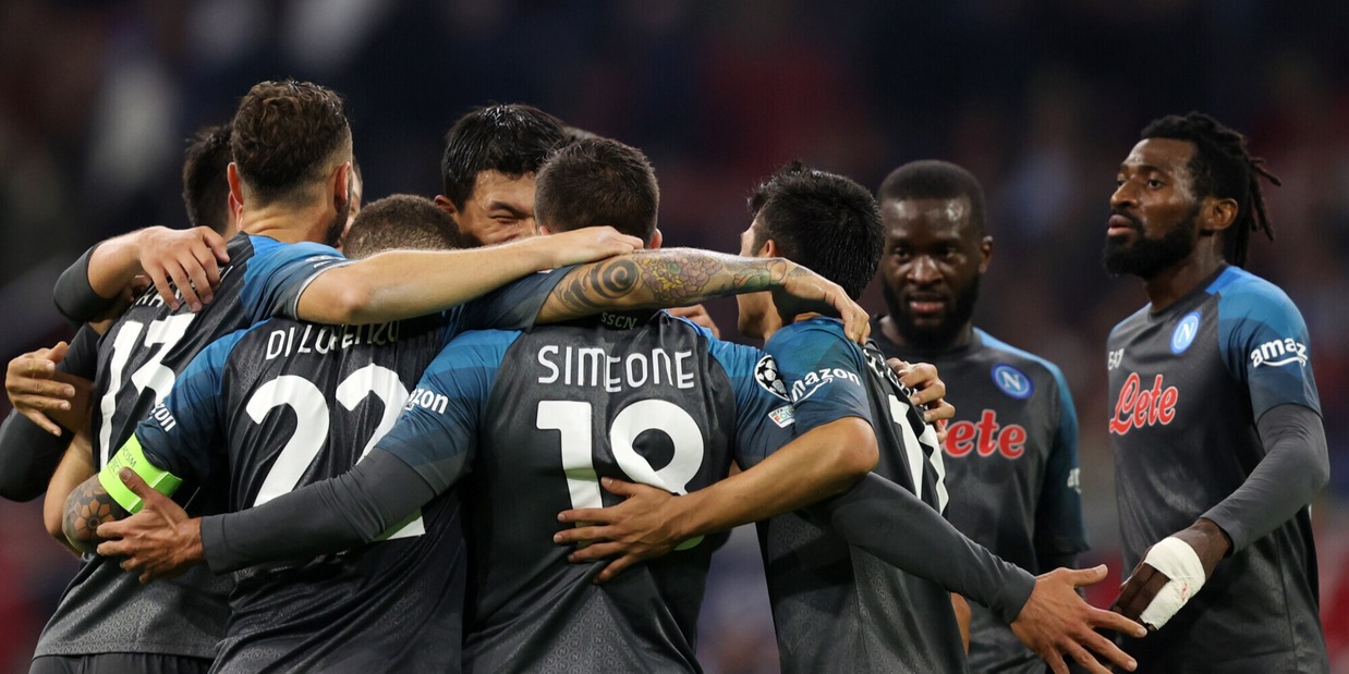 Ajax-Napoli 1-6, la squadra di Spalletti riscrive la storia: ottavi di Champions ad un passo