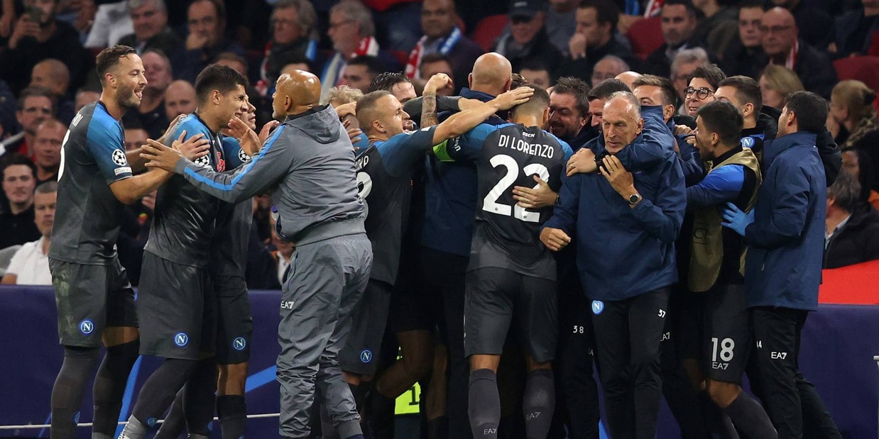 Napoli in amore, tutta la gioia dei tifosi vip: "È il Paradiso"