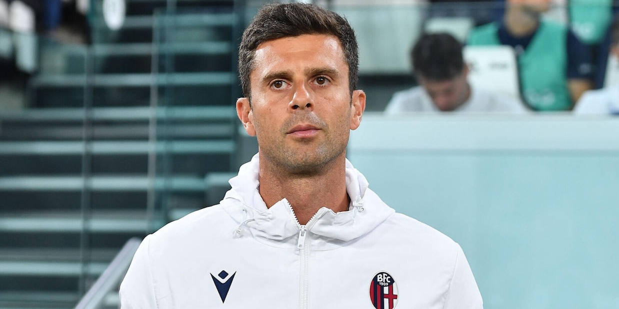 Bologna, Thiago Motta: "Barrow out, Zirkzee può giocare con Arnautovic"