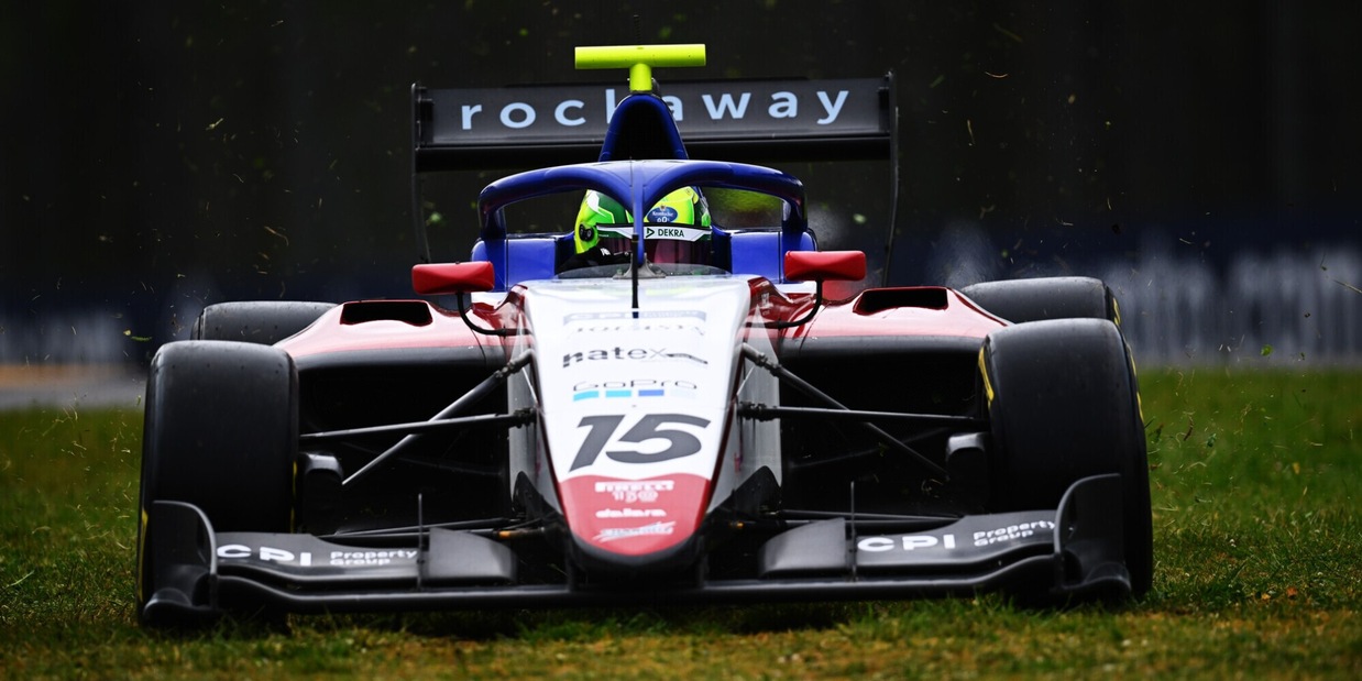 Incidente per David Schumacher in DTM: frattura alla spina dorsale per il nipote di Michael