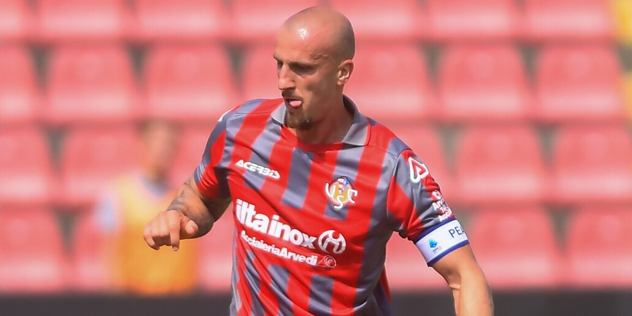 Cremonese, personalizzato per Chiriches ed Hendry