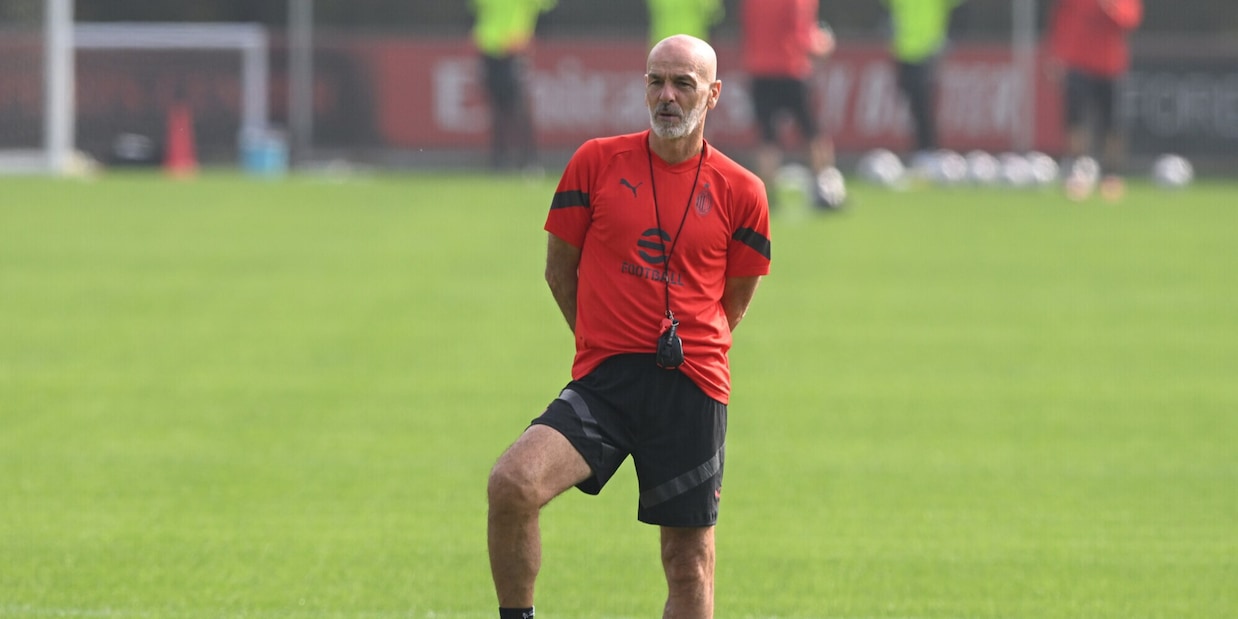 Milan subito al lavoro: esercitazioni sui tiri in porta