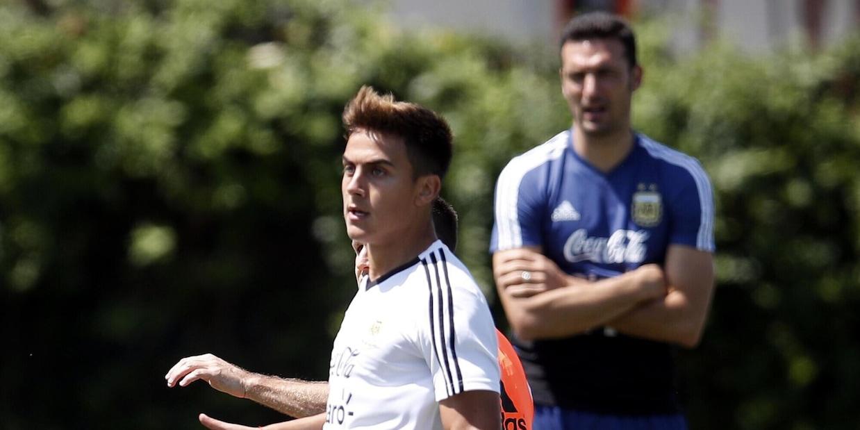 L'allarme di Scaloni: "I convocati dell'Argentina potrebbero cambiare". Su Dybala la scelta è chiara