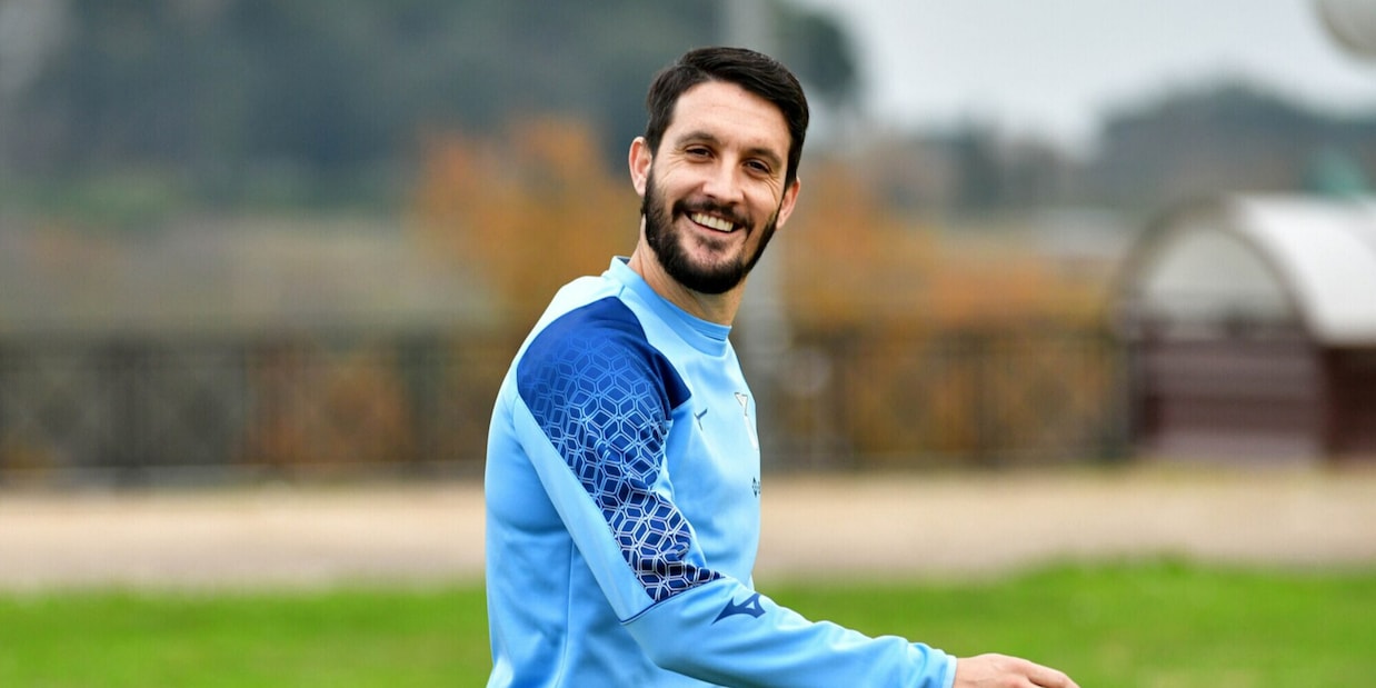 Luis Alberto a casa tra dolori e mercato: il caso resta aperto