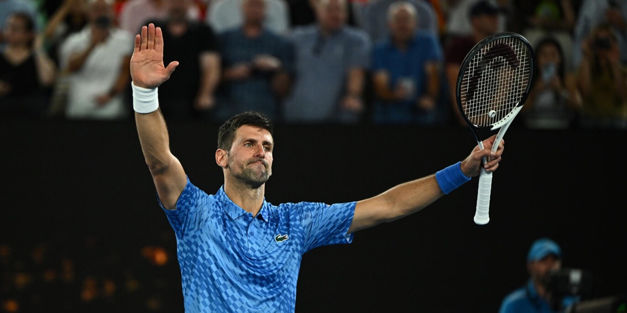 Australian Open, Djokovic vola ai quarti: eliminato de Minaur