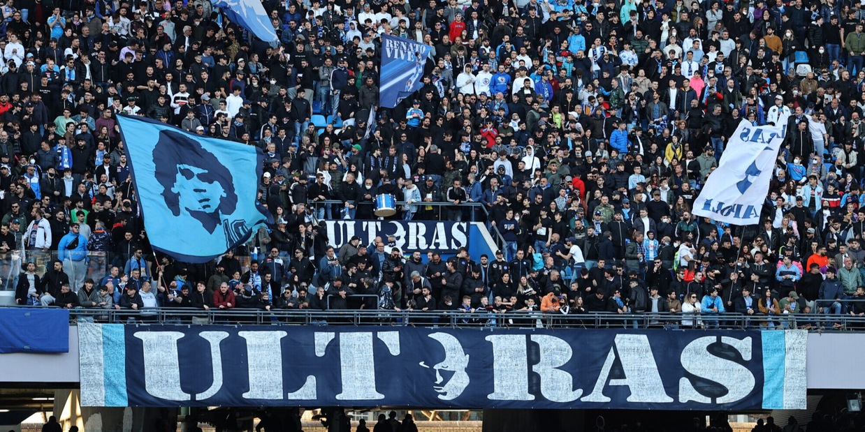 Napoli-Roma, lo stadio Maradona sarà tutto azzurro