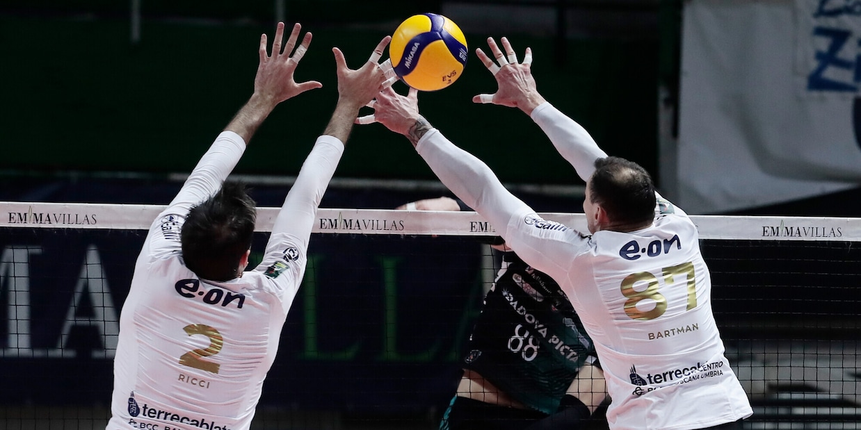 Negli anticipi pomeridiani vincono Piacenza e Siena