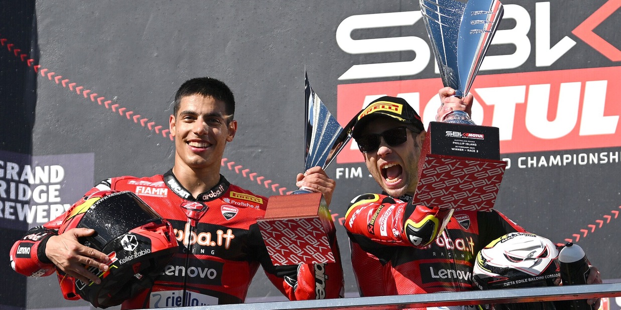 Superbike, risultati gara-2 Phillip Island: doppietta Ducati con Bautista e Rinaldi