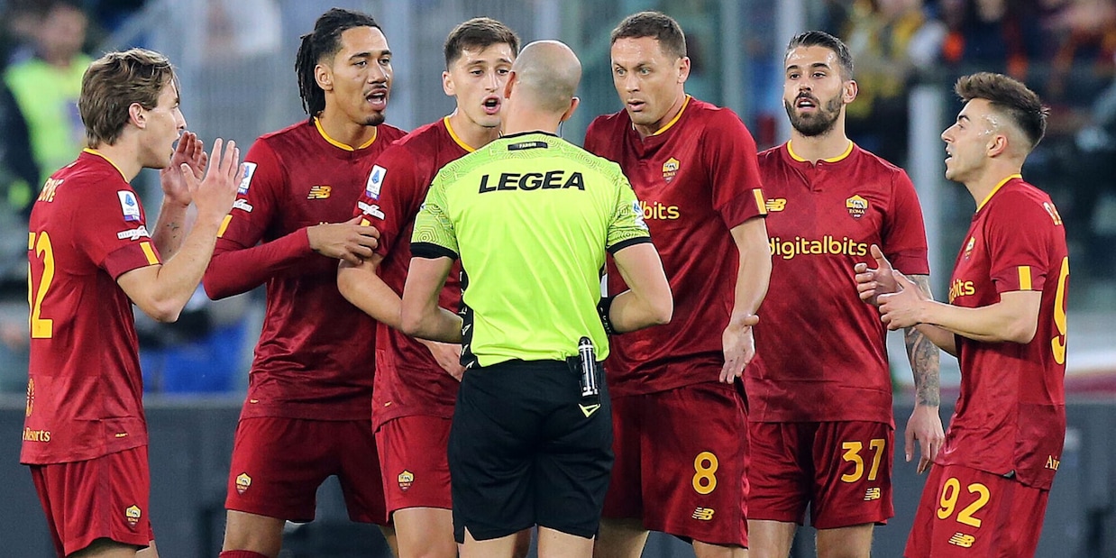 Roma-Sassuolo 3-4, rivivi la diretta: errori e proteste all'Olimpico