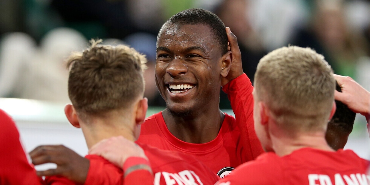 Dalla Spagna rivelano: "c'è anche la Juve sul difensore dell'Eintracht"