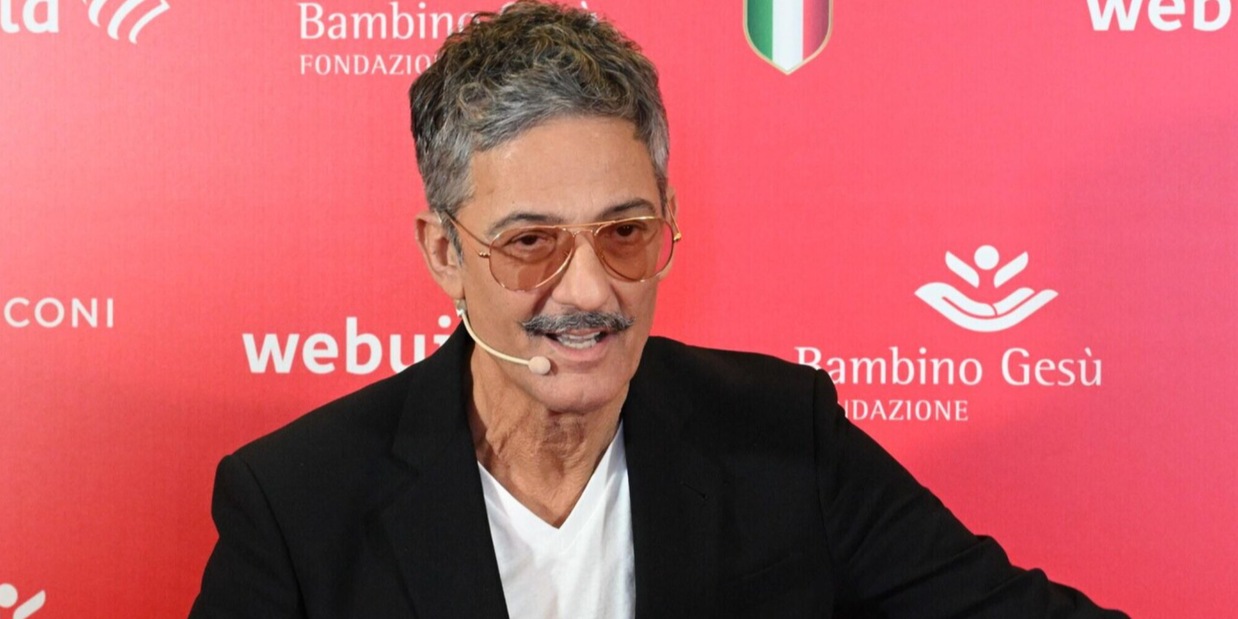 Fiorello e la parodia di Mare Fuori: tiene al guinzaglio Rosa Ricci!
