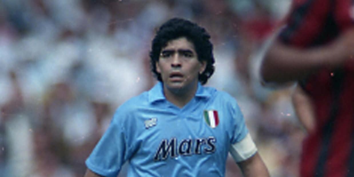 Napoli-Milan tra Berlusconi, Maradona e gli anni Ottanta