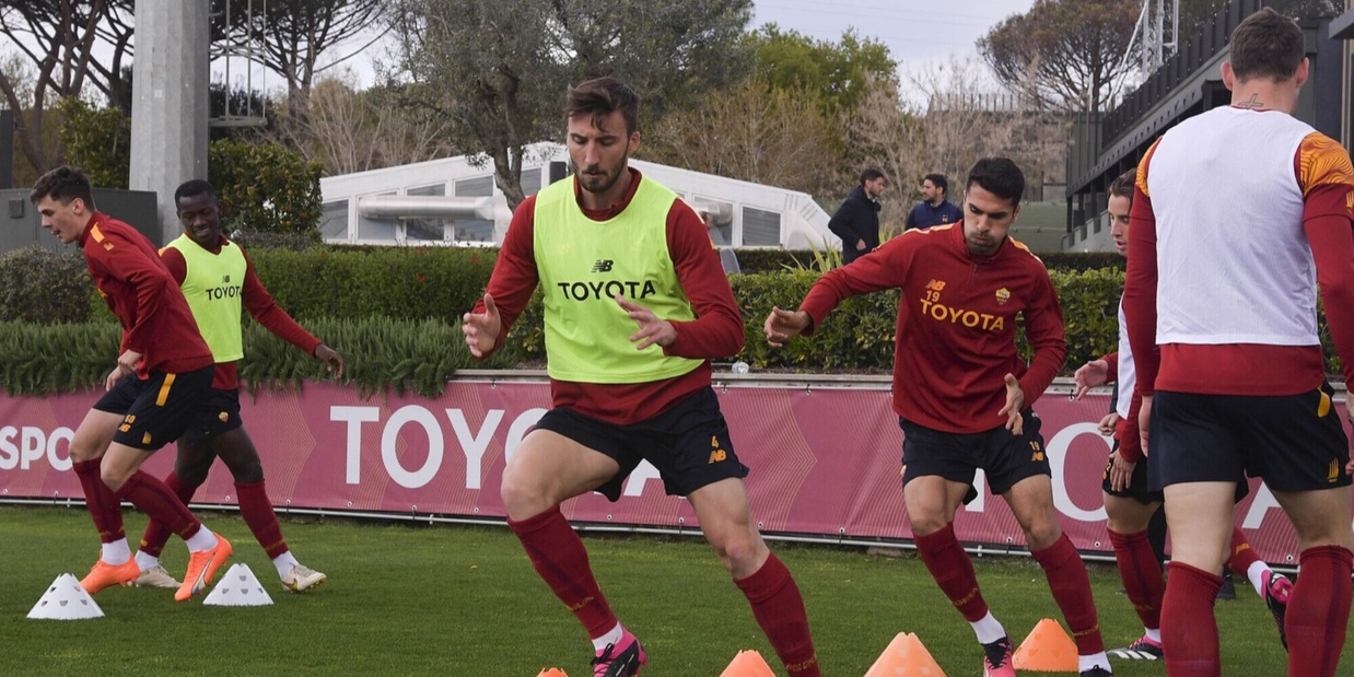 Roma, patto per la Champions: i Friedkin osservano l’allenamento