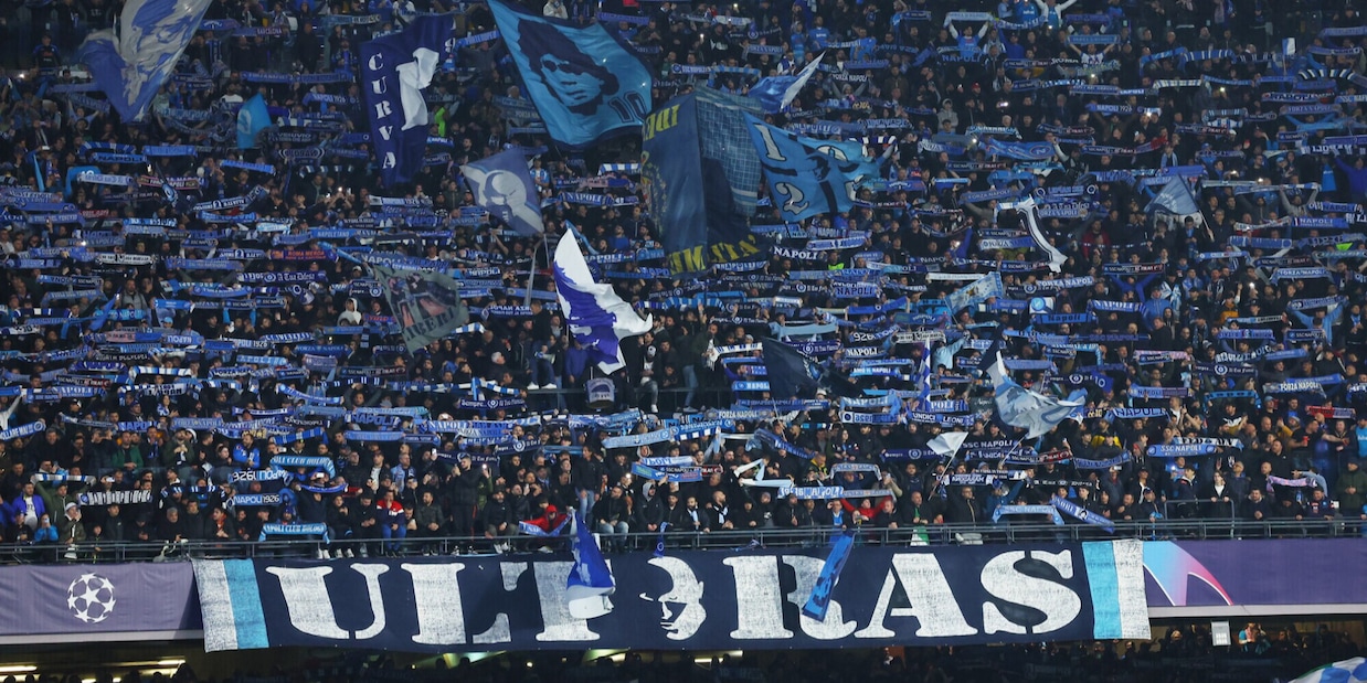 Napoli, tifo ritrovato e 80 milioni