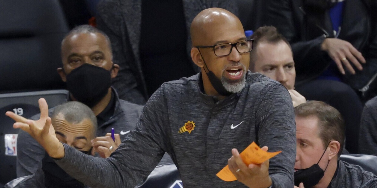 Nba, i Phoenix Suns licenziano il coach Williams