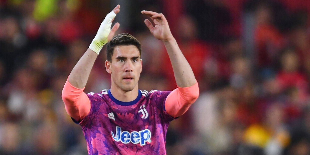 Vlahovic dopo Siviglia-Juve: "Non esiste vittoria senza sconfitta. Mai arrendersi"