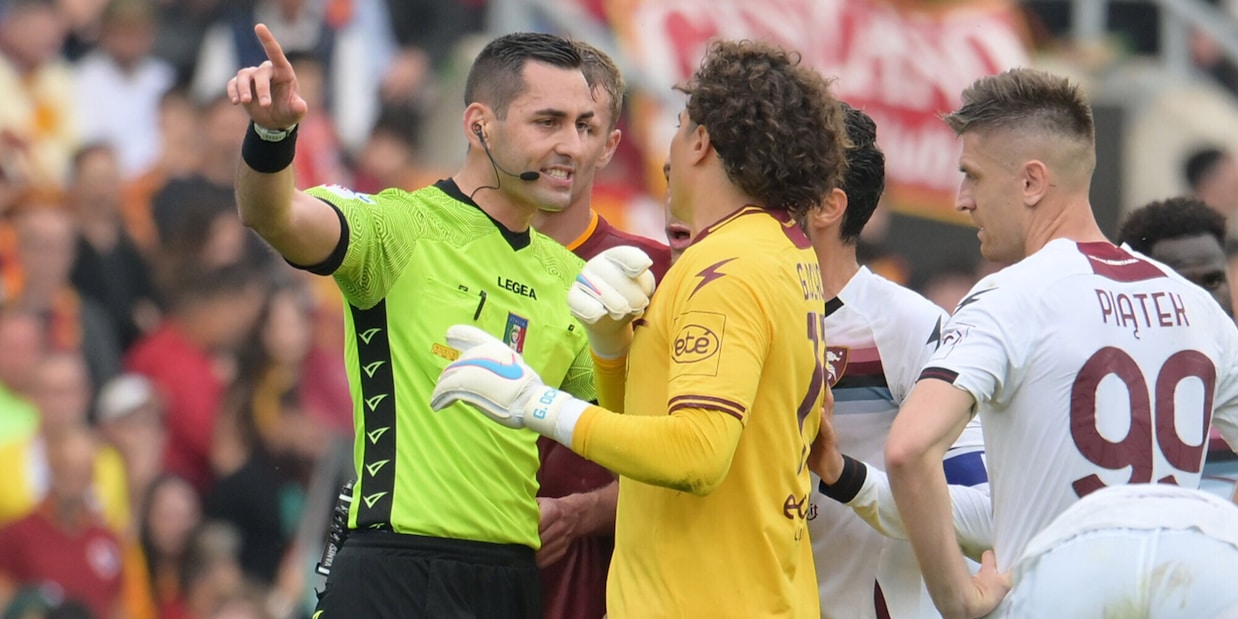 Moviola Roma-Salernitana, giusto annullare il gol di Ibanez