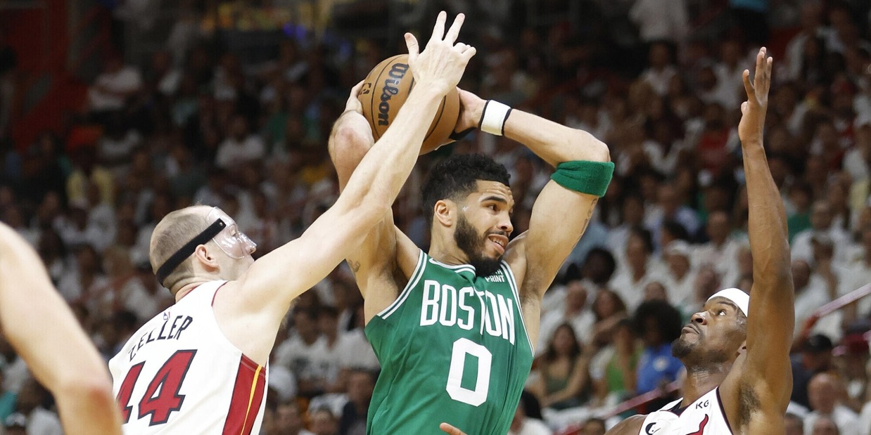 Nba, orgoglio Boston: Tatum show, Miami ko