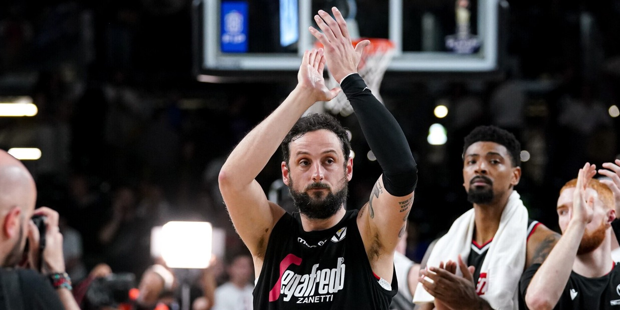 Basket, semifinali scudetto: Bologna vince gara 1 contro Tortona