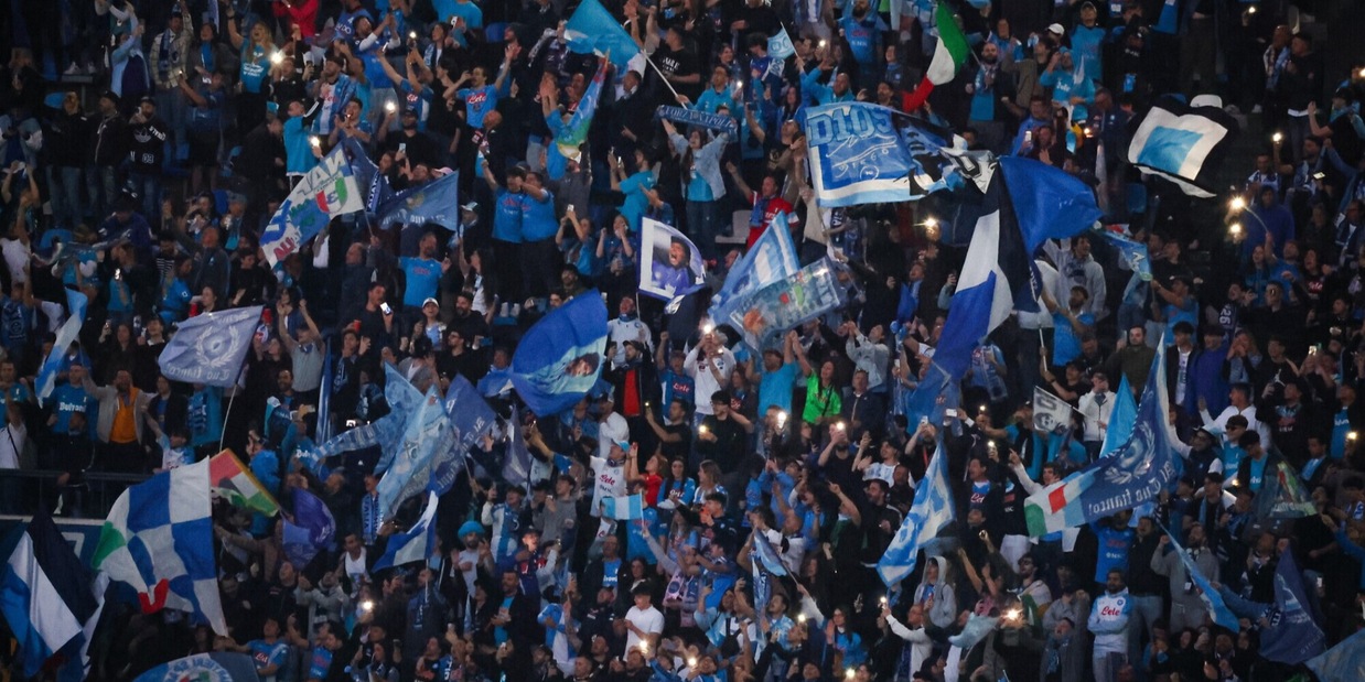 Napoli, evviva la fiducia dei 36.559