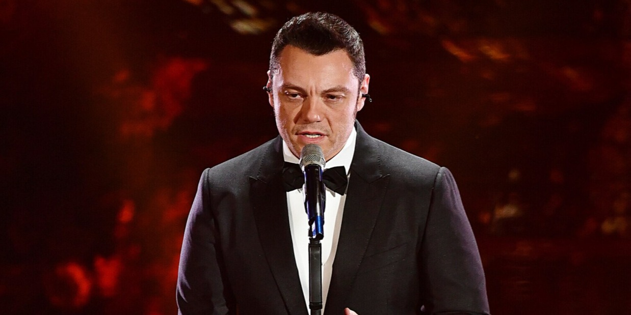 Tiziano Ferro spaventa i fan: "Devo operarmi alla gola"