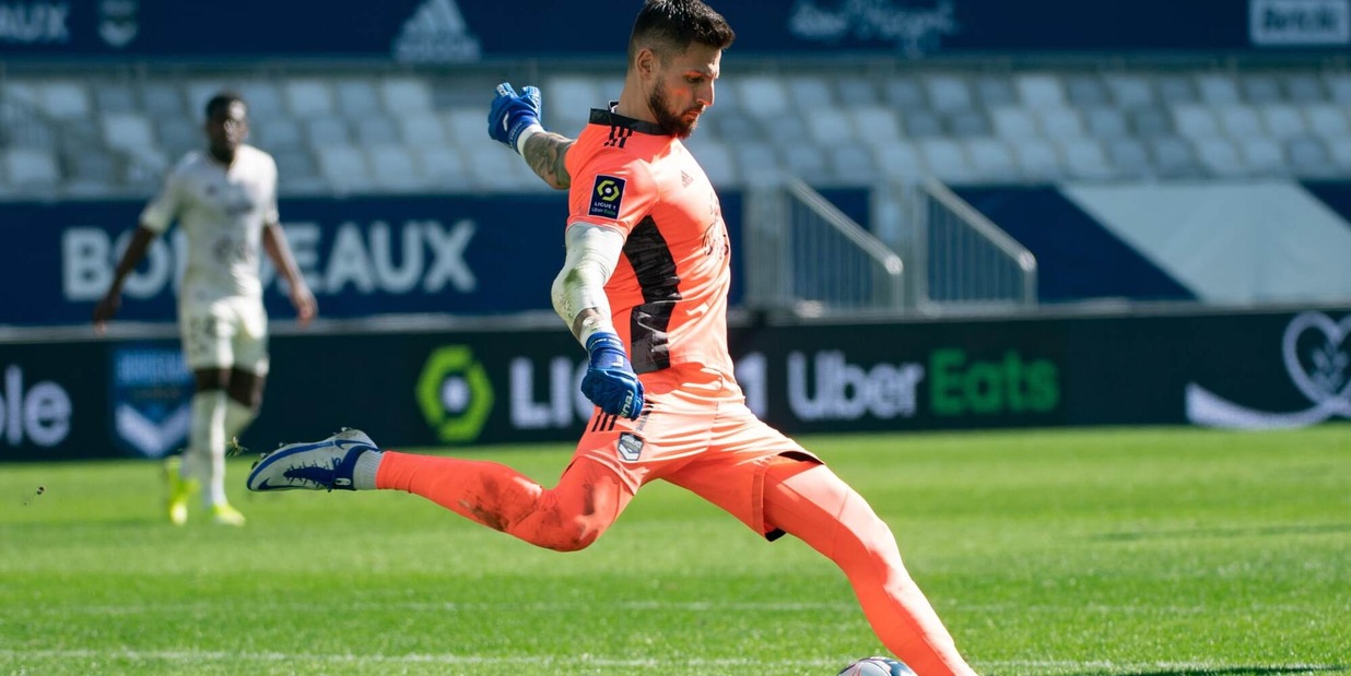 La Salernitana ha un nuovo portiere: ecco Benoit Costil