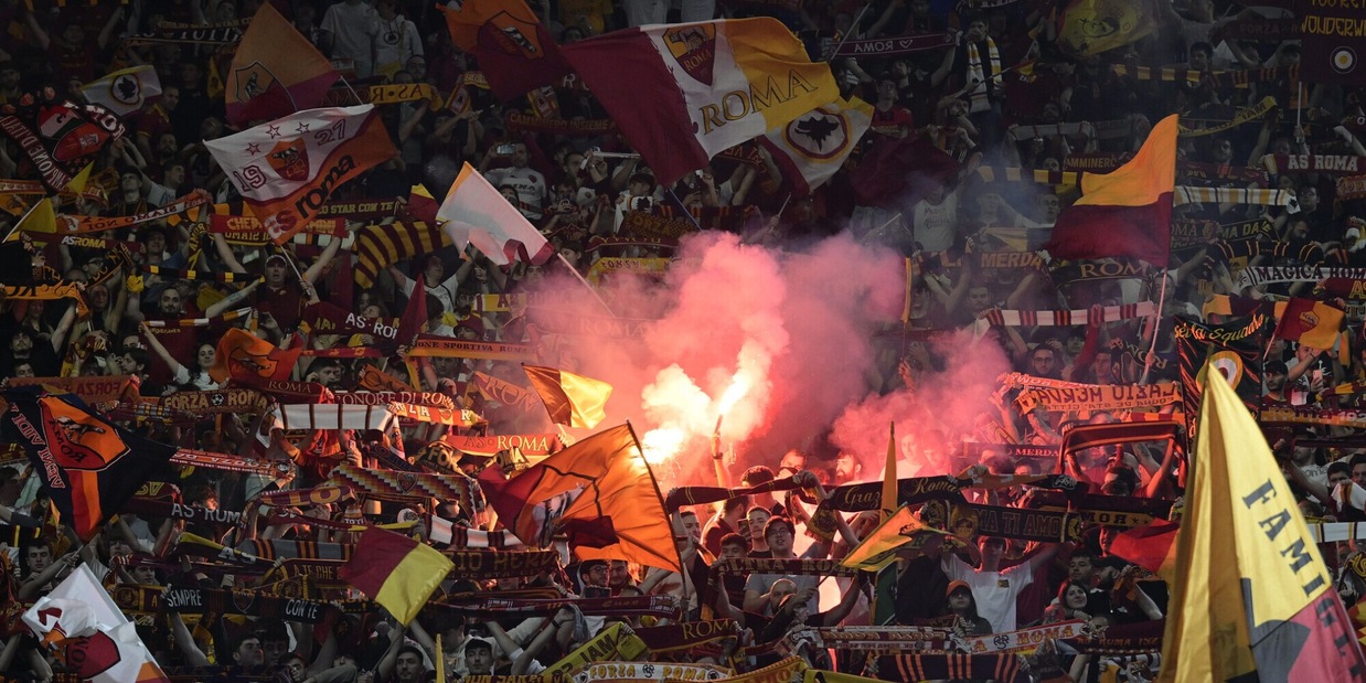 Roma, caro biglietti: i tifosi protestano