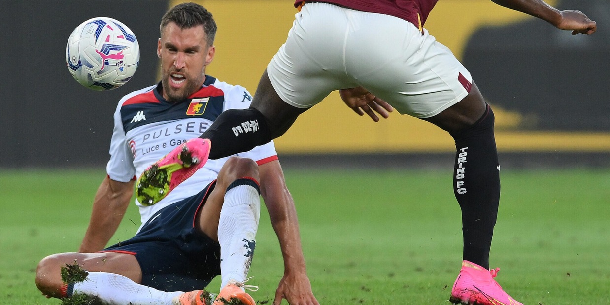 Moviola Torino-Genoa: Chiffi grazia Strootman