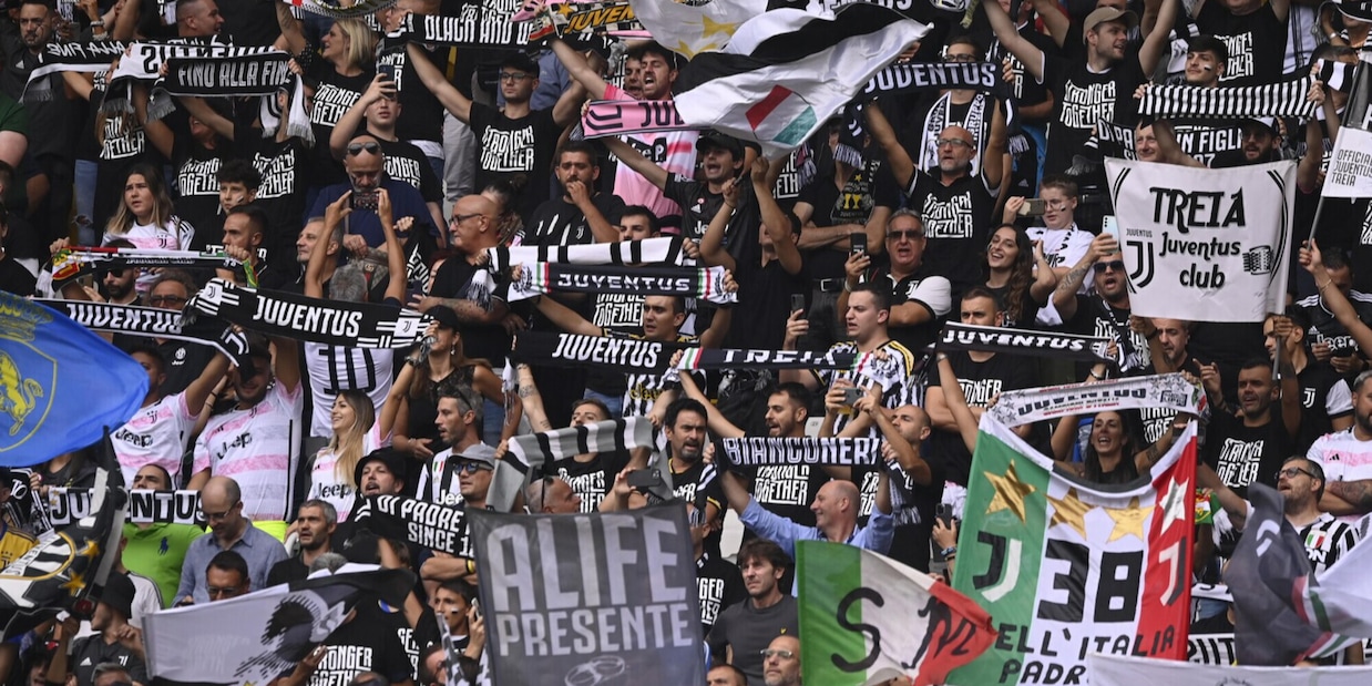 Juve-Lazio, cori contro Sarri: arriva il provvedimento del Giudice Sportivo