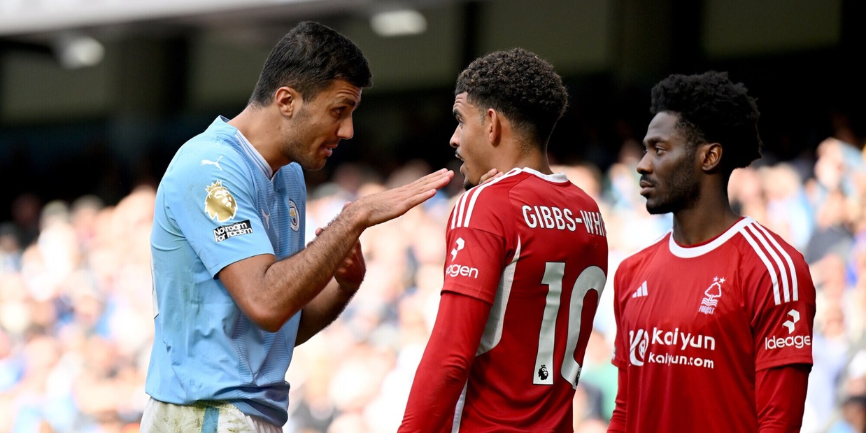 Rodri fa saltare i nervi a Guardiola: "Non può strangolare gli avversari"