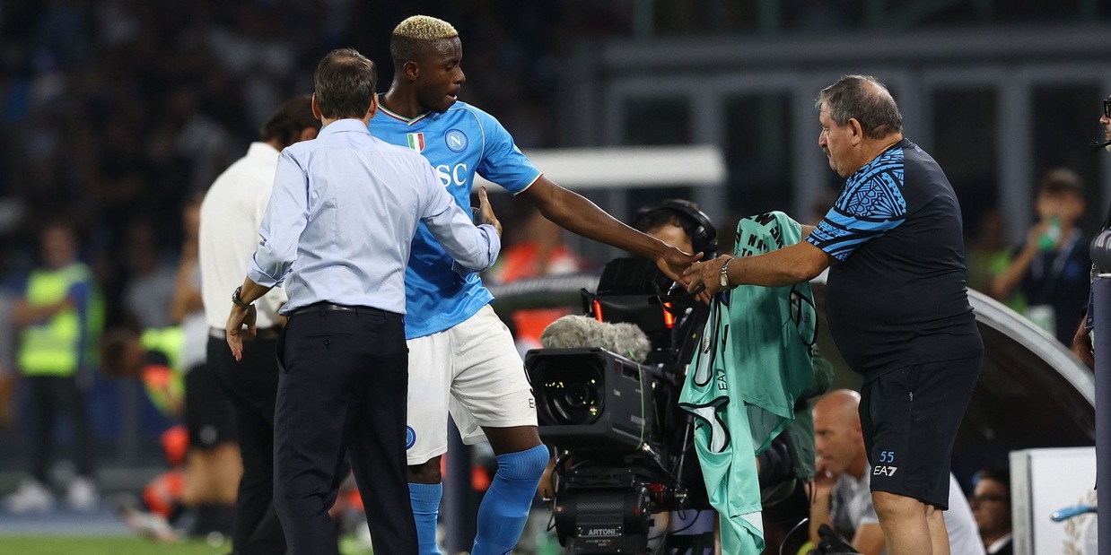 Napoli, gol di Osimhen e stretta di mano con Garcia: rivivi la diretta
