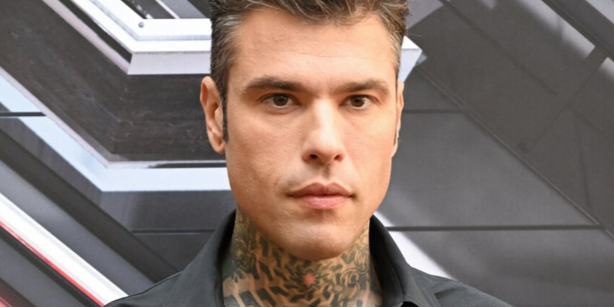 Fedez sarà dimesso dall'ospedale oggi pomeriggio