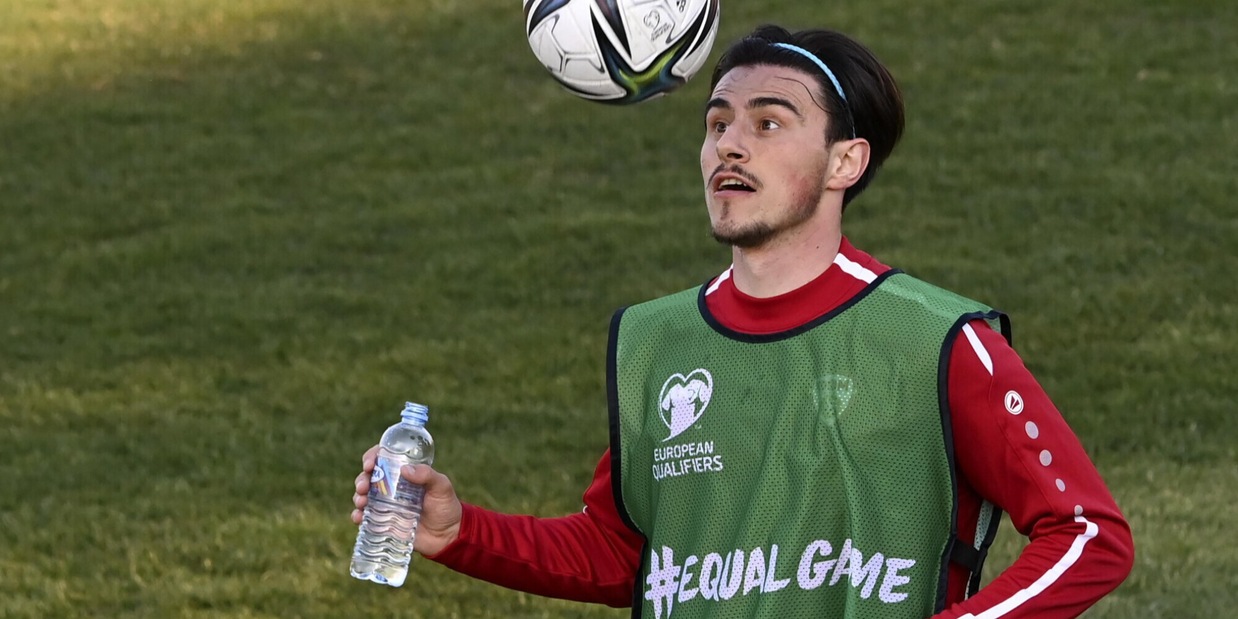 Elmas avvisa l'Italia: "Non siamo qui per fare i turisti"