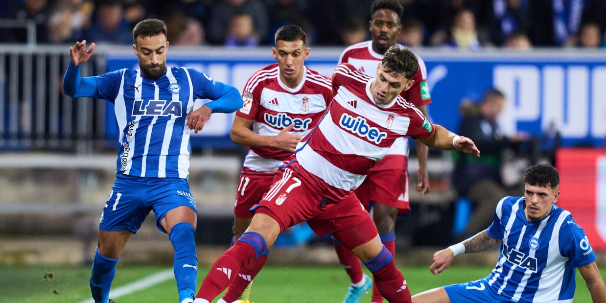 Alaves, tris contro il Granada e scatto salvezza
