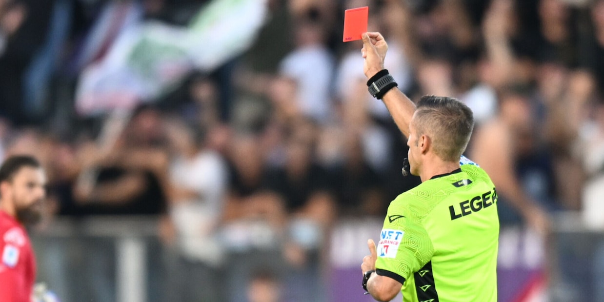 Espulsioni a tempo, da Ifab via libera alla sperimentazione