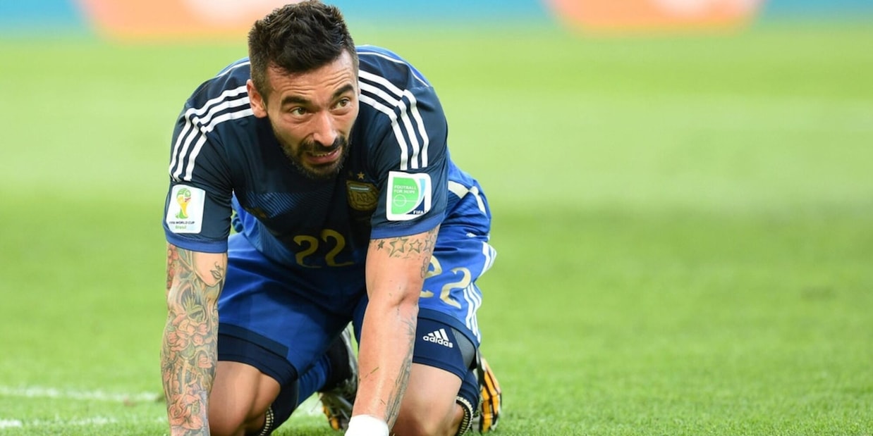 Lavezzi annuncia l'addio al calcio