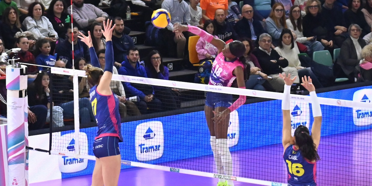 Egonu trascina Milano, Scandicci battuta in tre set