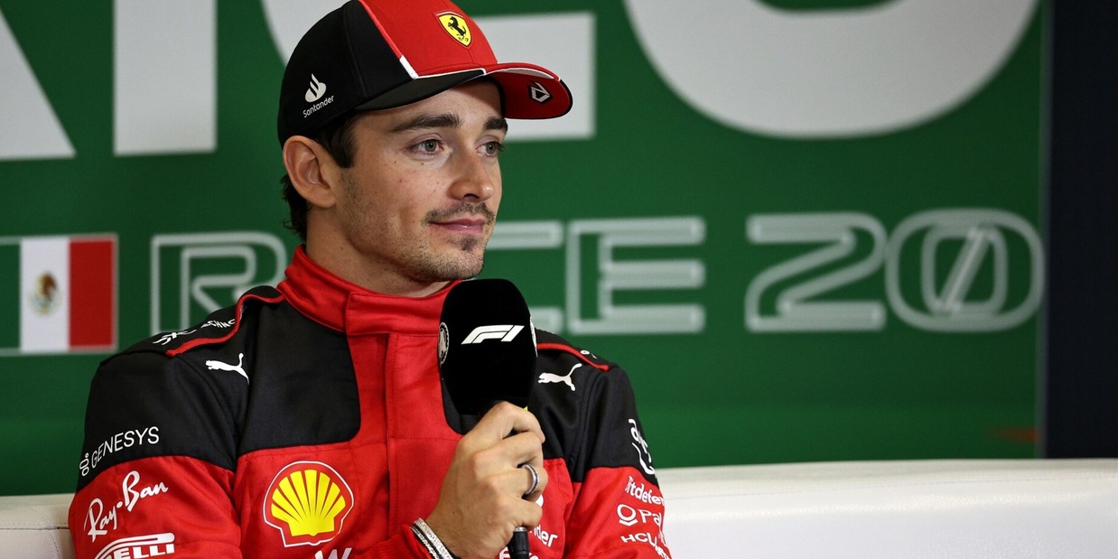 F1, Leclerc rinnova con la Ferrari e rilancia la sfida a Verstappen: i bookie quotano il sogno Mondiale