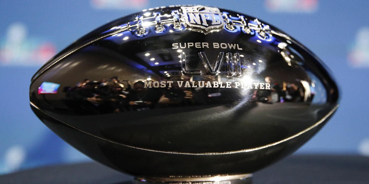 La notte del Super Bowl: come si organizzano Roma, Firenze e Venezia