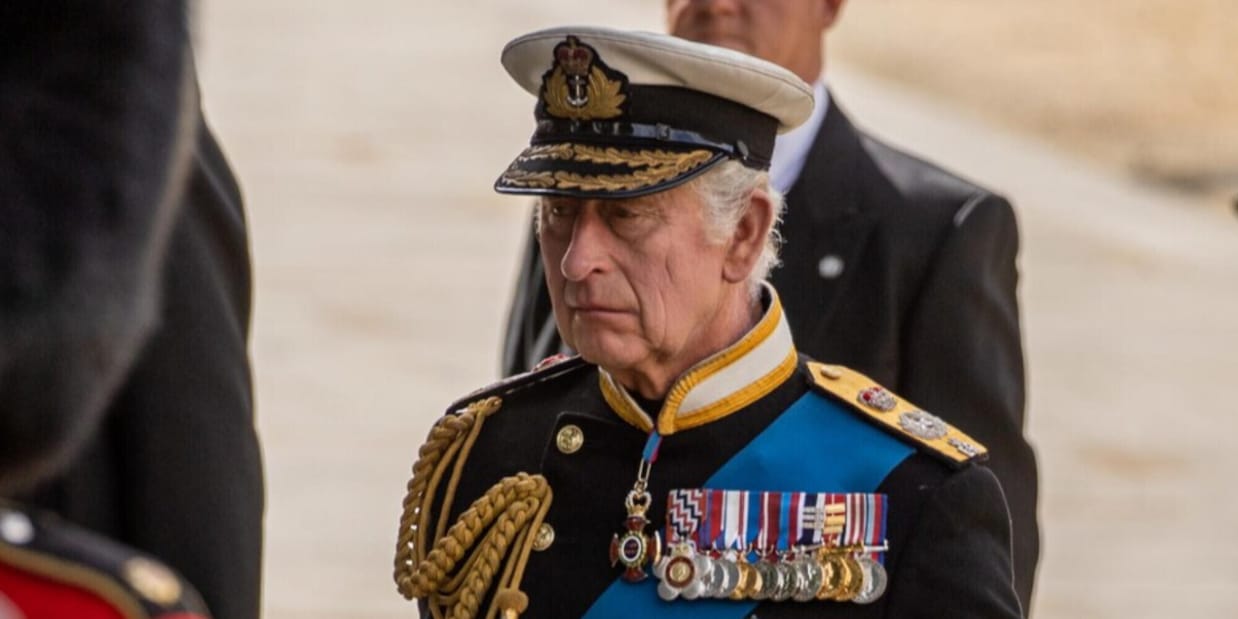 "Re Carlo ha il cancro": annuncio shock di Buckingham Palace