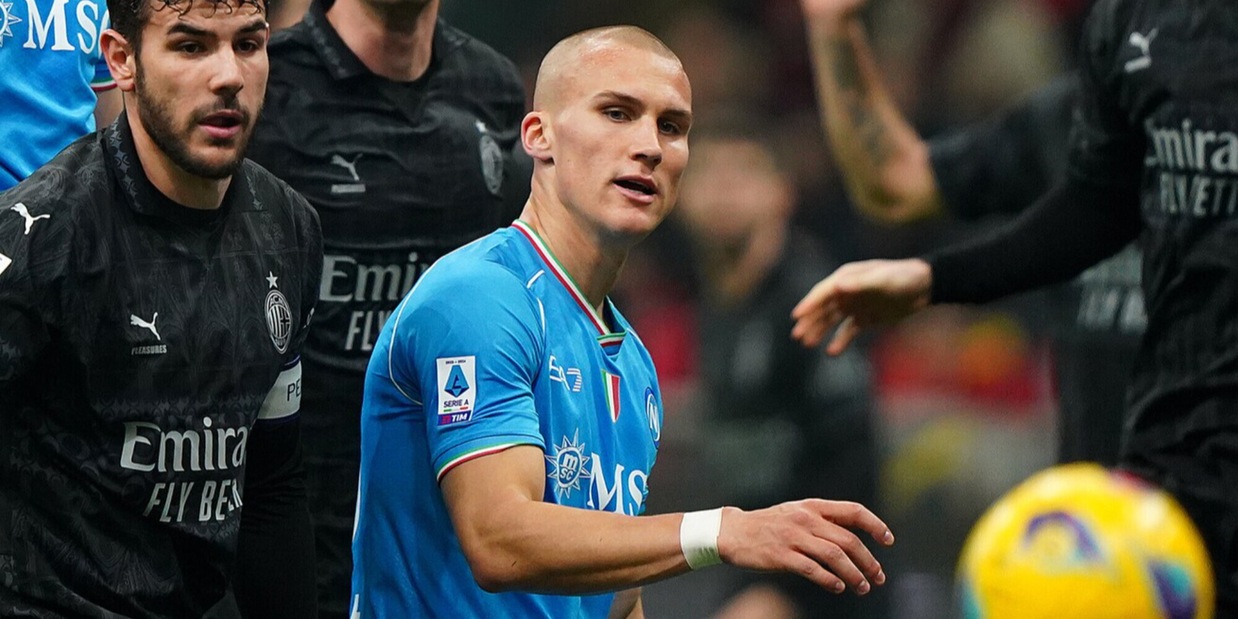 Milan-Napoli, le pagelle degli azzurri: Lobotka lucido, Simeone lotta. Ok Lindstrom