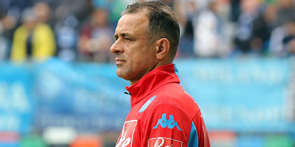 Chi è Francesco Calzona, l'allenatore scelto da De Laurentiis per il Napoli