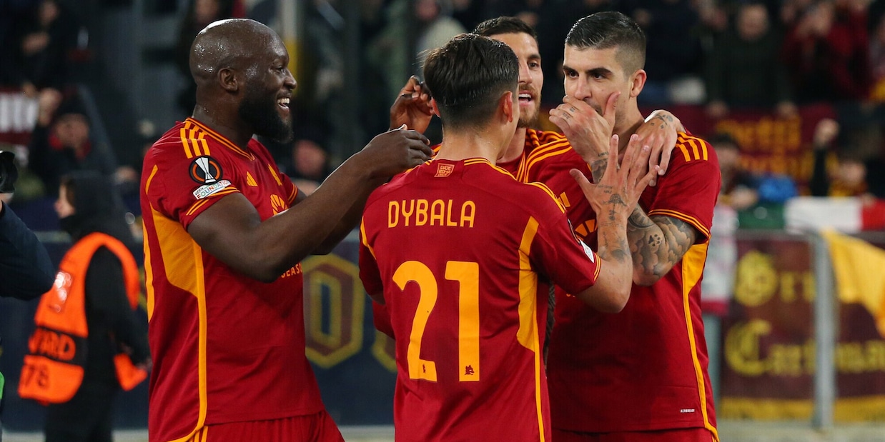 La Roma travolge il Brighton: Dybala e Lukaku incantano l’Olimpico. Rivivi la diretta