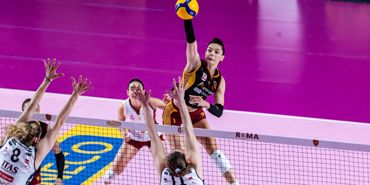 A Scandicci il big match, vincono Roma, Casalmaggiore e Busto