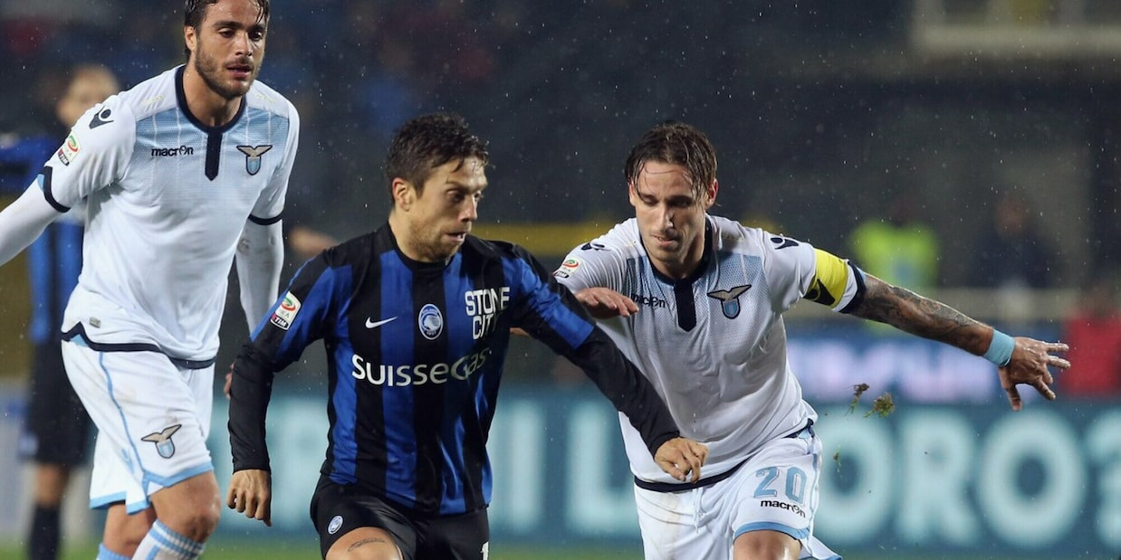 Biglia contro Gomez: "Sono passati sei anni e non ha mai fatto una cosa"