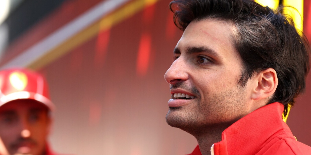 Terremoto Verstappen, ma al centro del mercato c’è Sainz