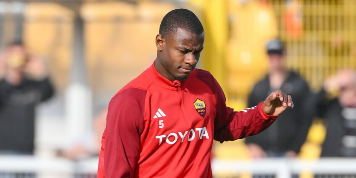 N'Dicka ammonito a Lecce: salterà il derby Roma-Lazio