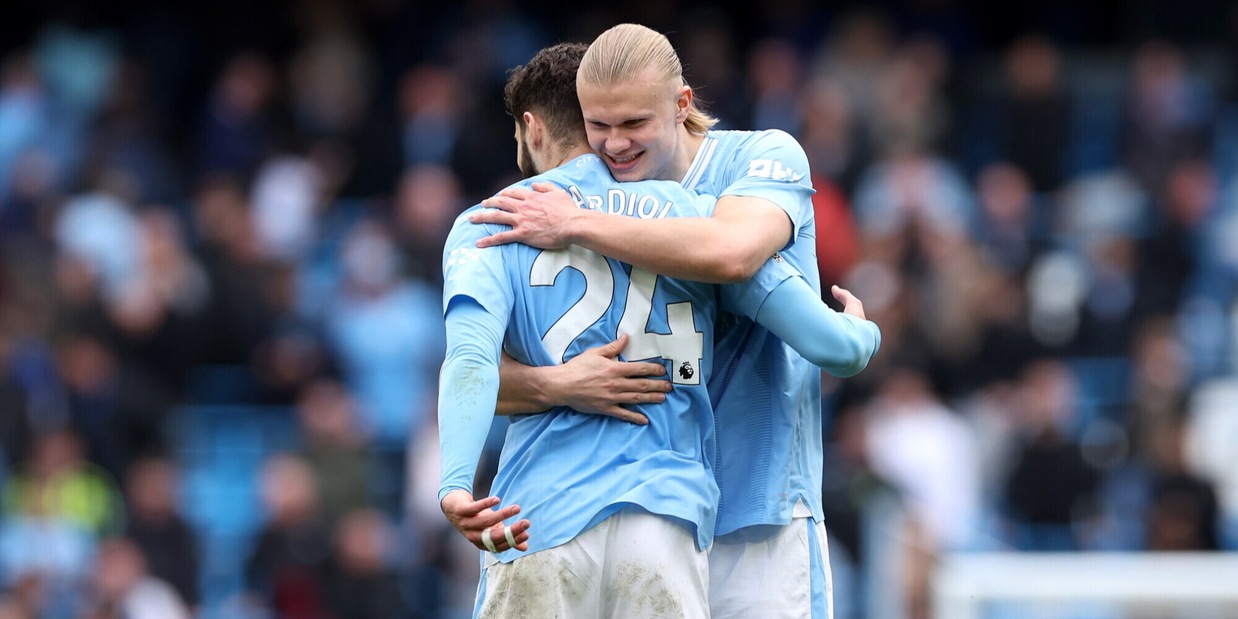 Premier League, il City travolge il Luton. Solo un pari per De Zerbi