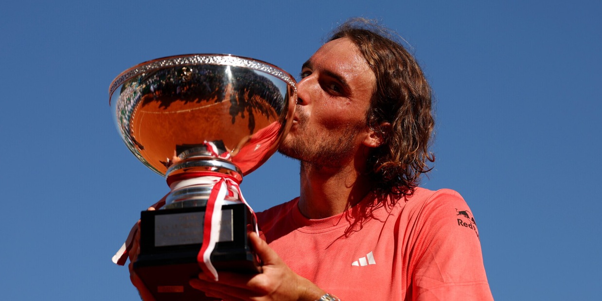 Ruud-Tsitsipas 0-2 (1-6, 4-6) Atp Montecarlo, rivivi la diretta: il greco trionfa in finale