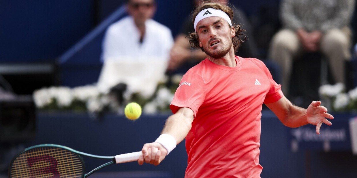 Atp 500 di Barcellona, Tsitsipas raggiunge Ruud in finale